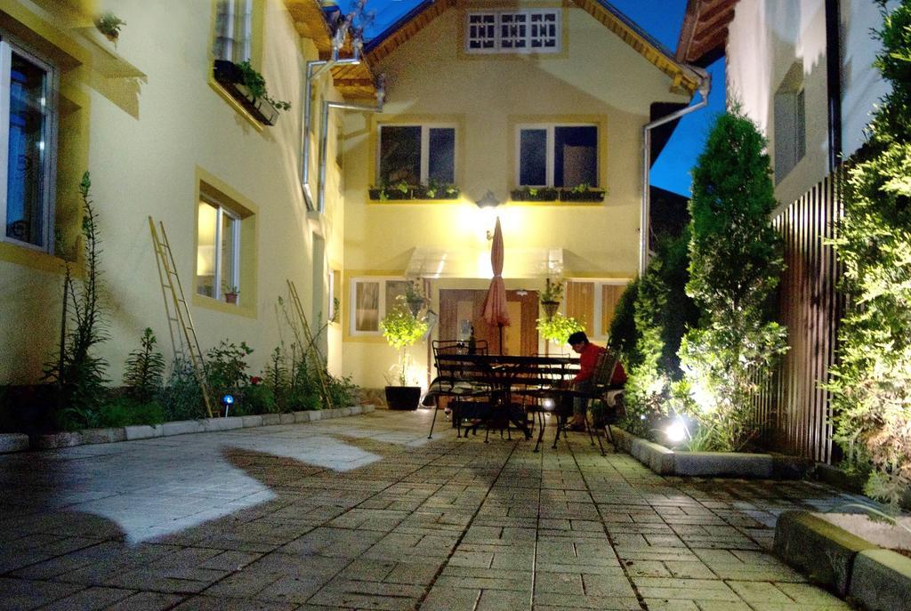 B&B Dumbrava Gura Humorului Exterior photo
